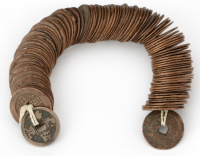 String of 100 Chinese cash coins, Qing dynasty, copper-alloy, 500 g., Ashmolean Museum, Oxford