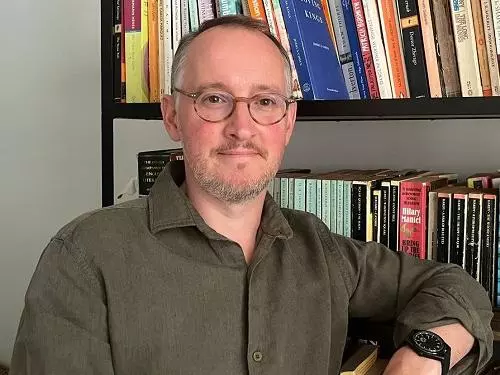 Dr Alan Strathern